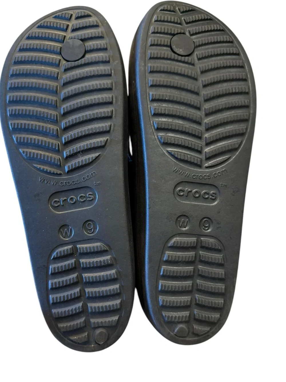 Crocs Womens Size 9 Black Flip Flop Sandals